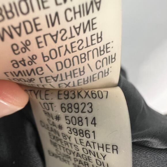 Elie Tahari Asphalt Black Mini Shift Dress Leather Split Neck Back Zip Size 6 - Picture 11 of 11